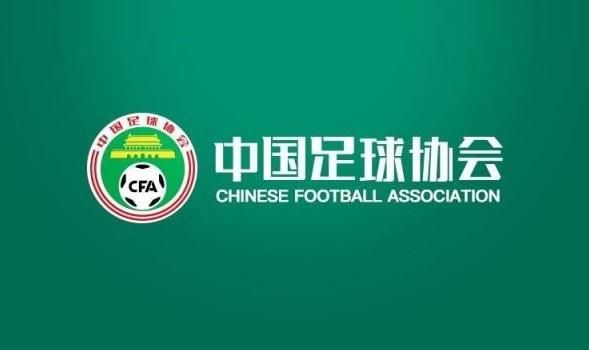 楚门的觉醒与反抗，是一场对“被设定命运”的反击。